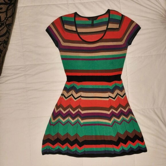 BCBGMaxAzaria Silk Blend Knit Dress Size M - Picture 1 of 6